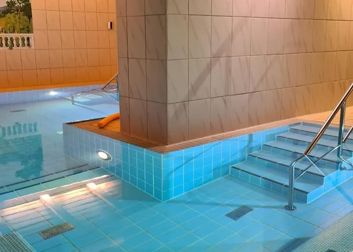 Alpenhof Hotel 4*