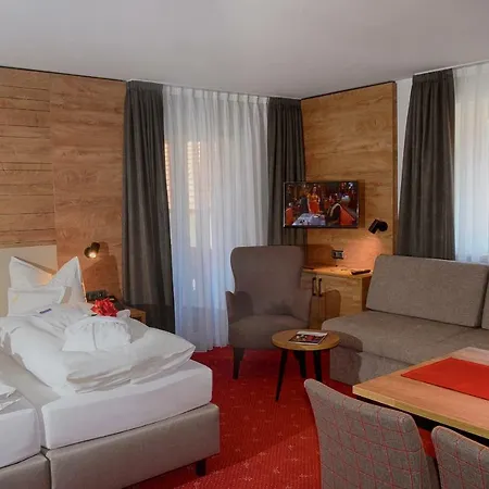 Ξενοδοχείο Alpenhof 4*